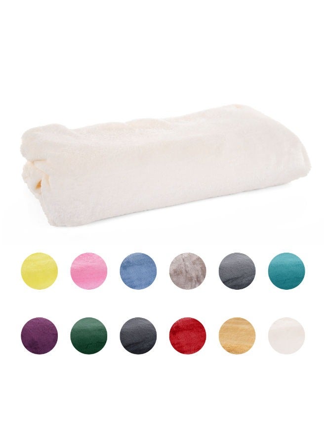 منترا بطانية خفيفة الوزن للسرير والأريكة 250 جرام لكل متر مربع مصنوعة من الألياف الدقيقة الممتازة فائقة النعومة باللون الكريمي 152 × 203 سم. - Image 2