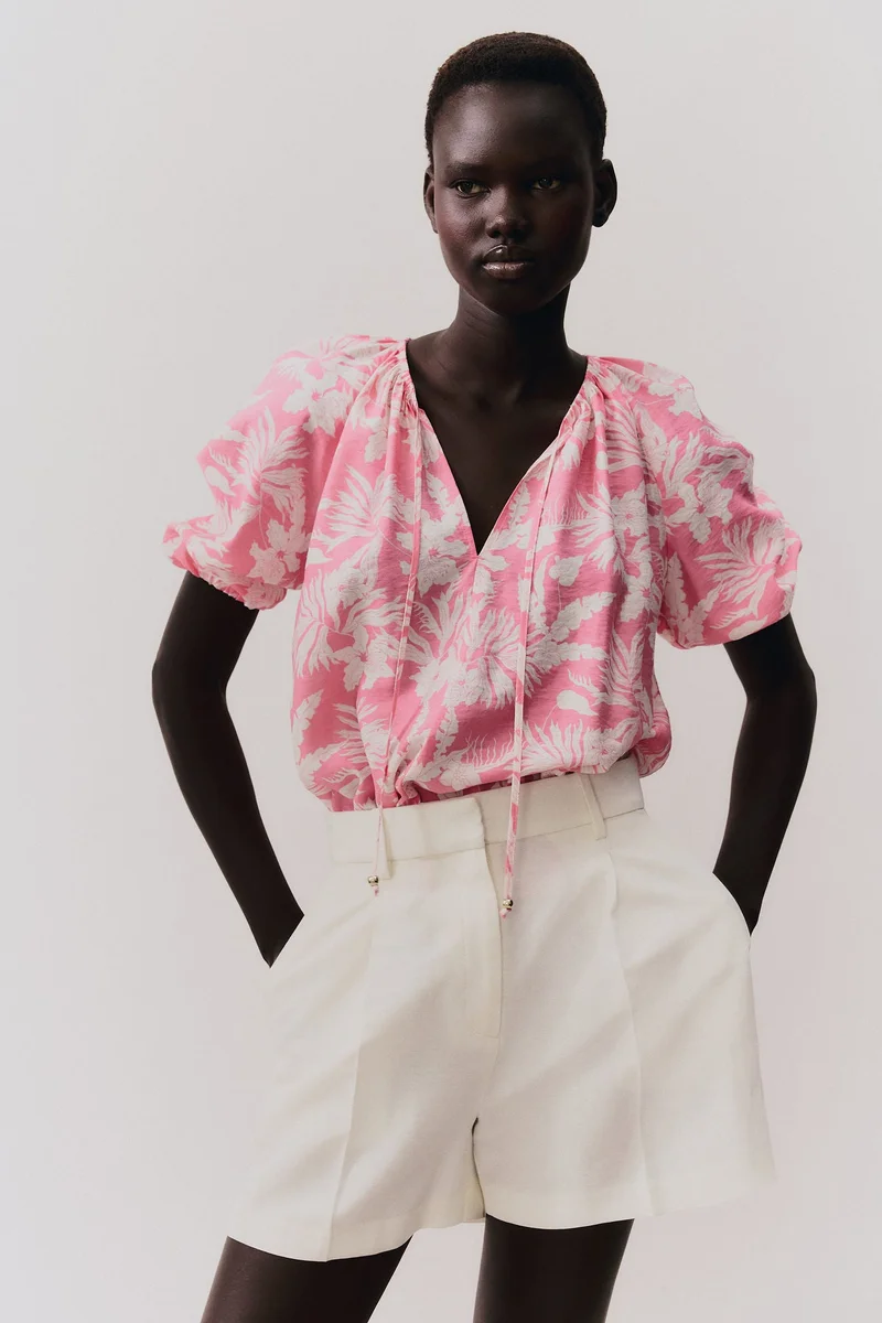 H&M Balloon-sleeved blouse