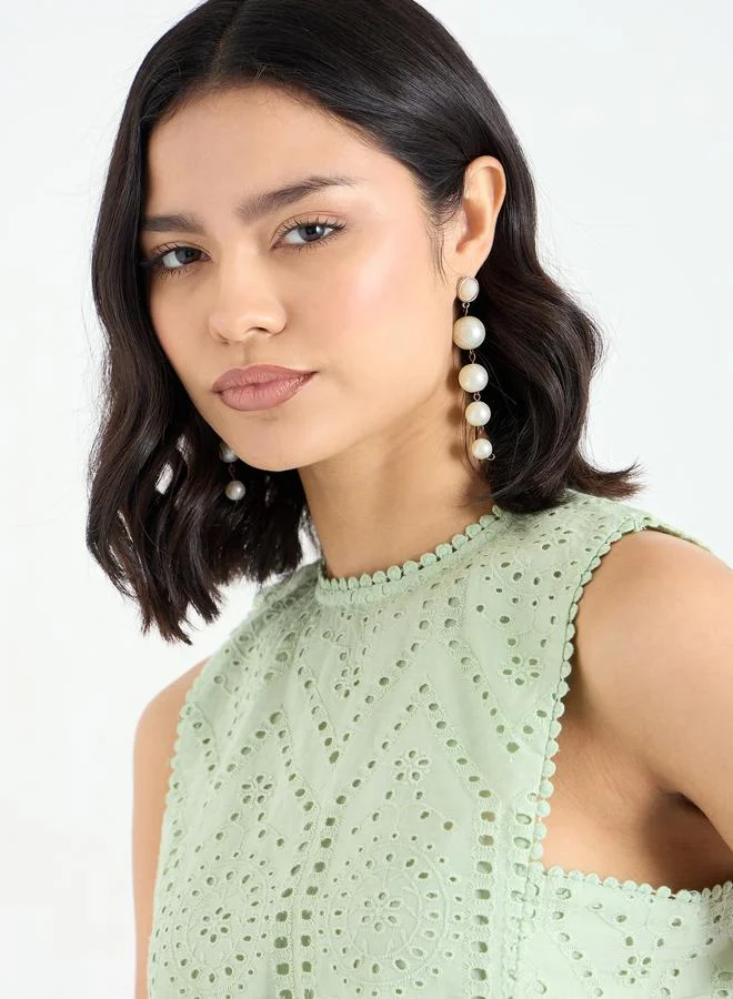 Styli Styli Green Sleeveless Schiffli Blouse