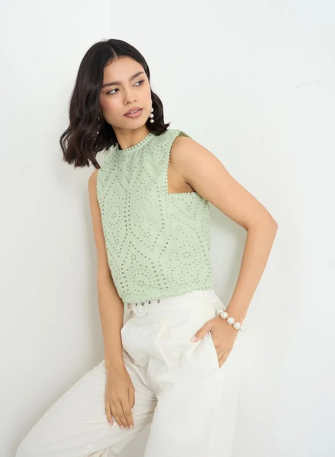 Styli Styli Green Sleeveless Schiffli Blouse
