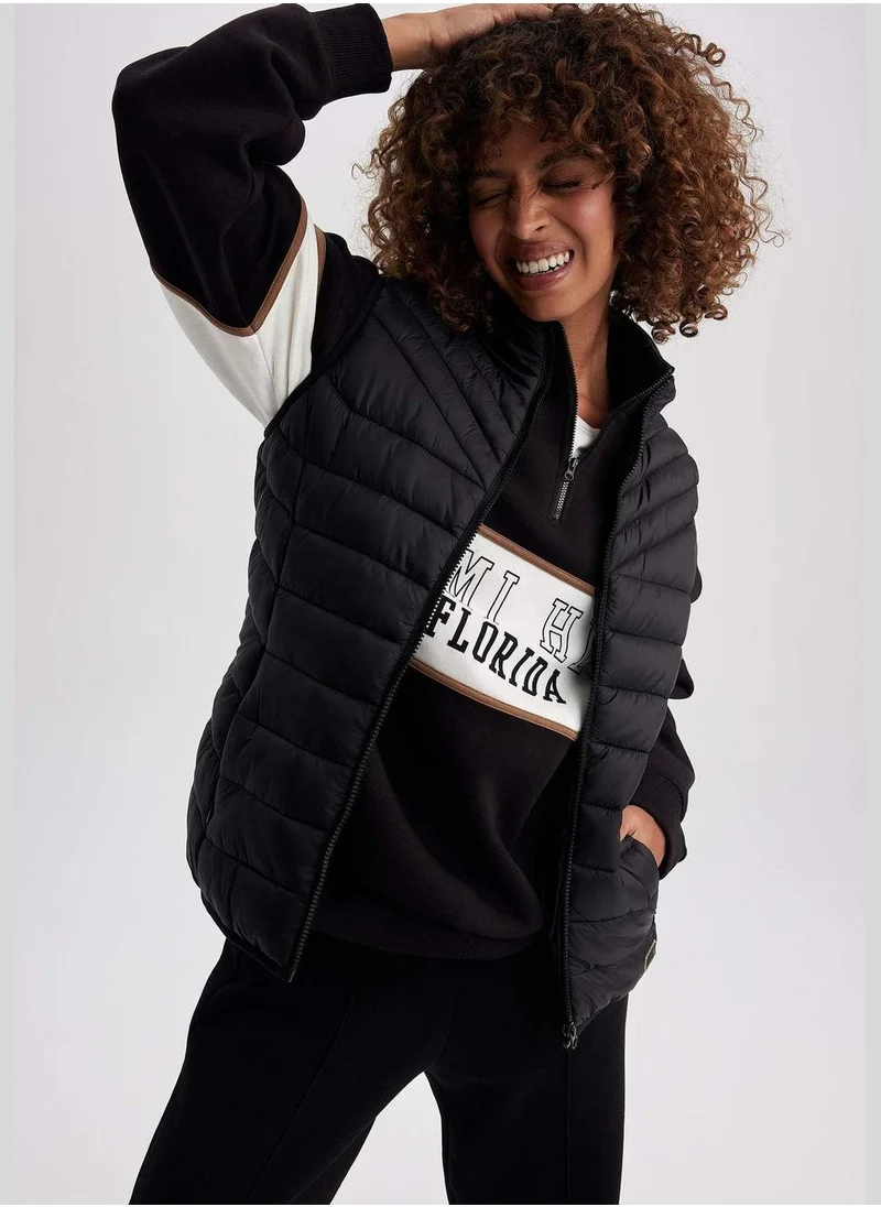 ديفاكتو Woman Slim Fit Outer Wear Vest