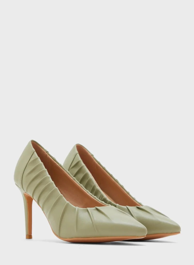 Khizana Ruched Pointed Pump