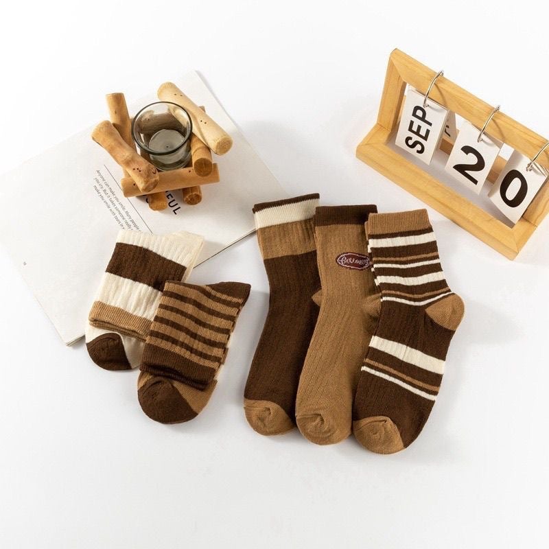 Factory supply new Maillard color all-match trend socks vintage striped socks simple fashion casual - Image 3