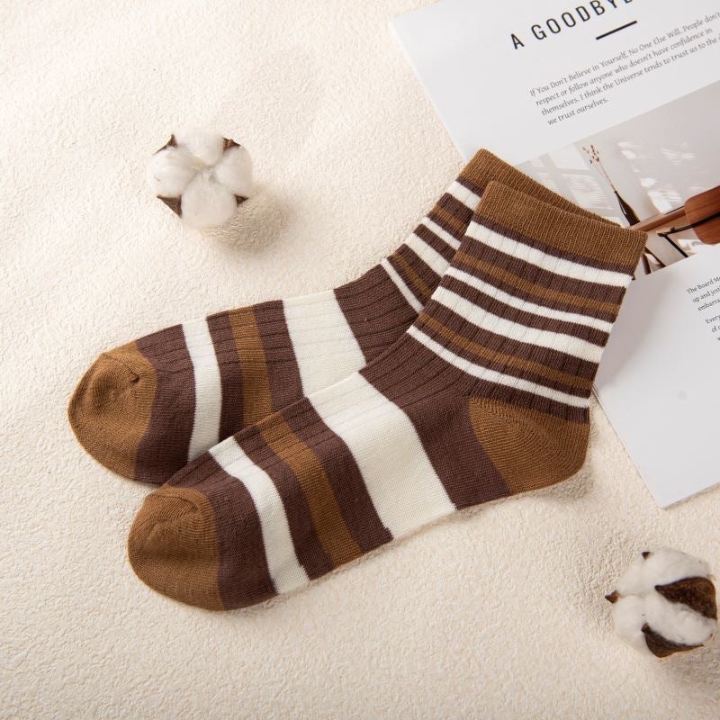 Factory supply new Maillard color all-match trend socks vintage striped socks simple fashion casual - Image 5