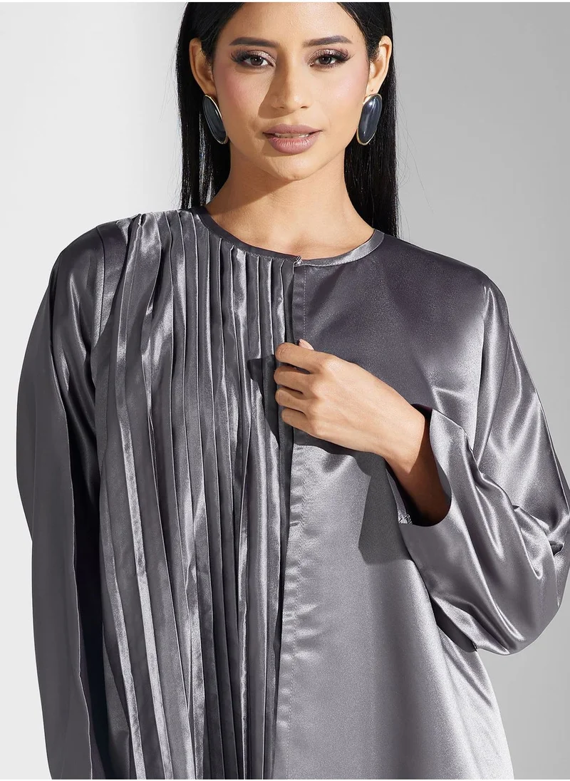 Meem by Mariyah Tiered Abaya