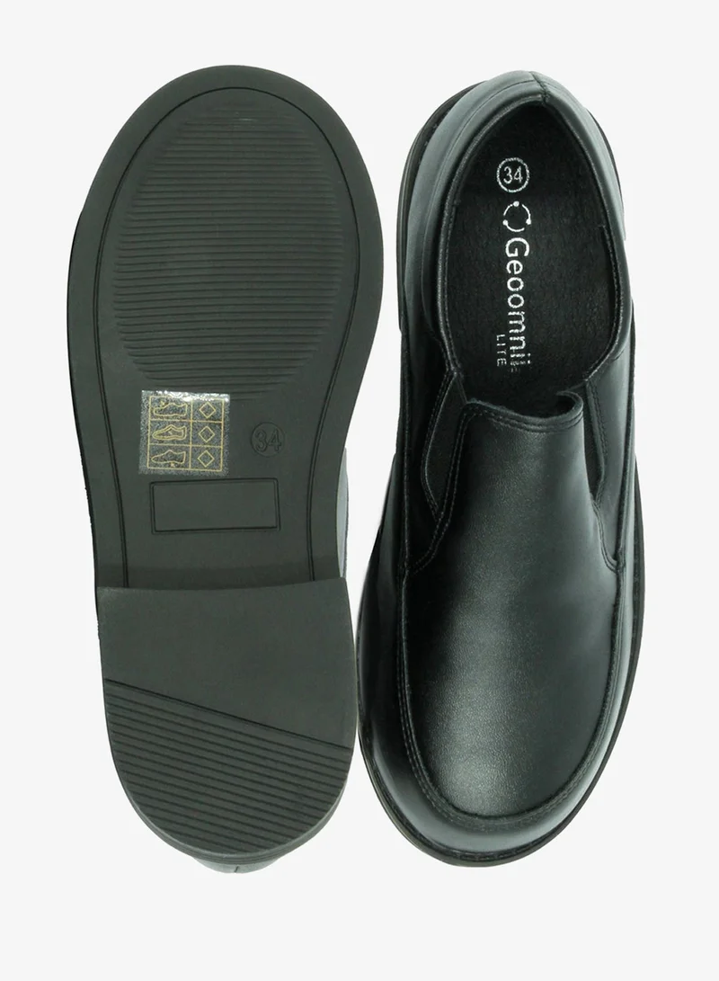 Geoomnii Black Boys School Shoes – Durable Black Formal Uniform Footwear for Kids | Anti-Slip Sole, Cushioned Insole, Easy Closure | Ideal for Daily Use & School Activities for Men | Best Price UAE