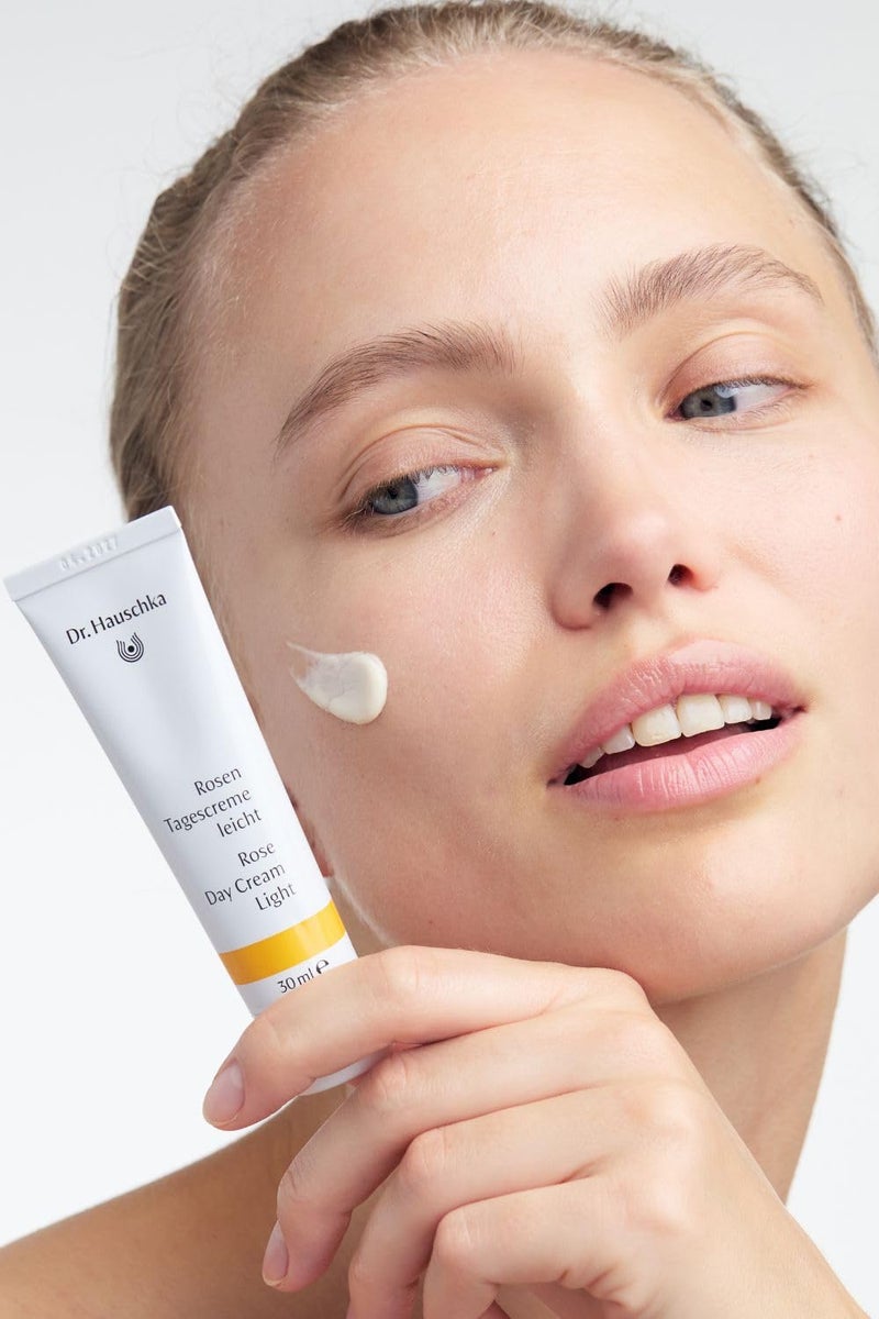 Dr. Hauschka Rose Day Cream Light, 1 Fluid Ounce - Image 4
