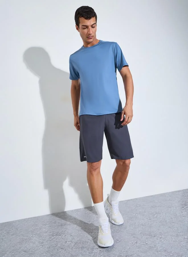 ستايلي اكتيف Men Blue Solid Regular Fit Activewear T-Shirt