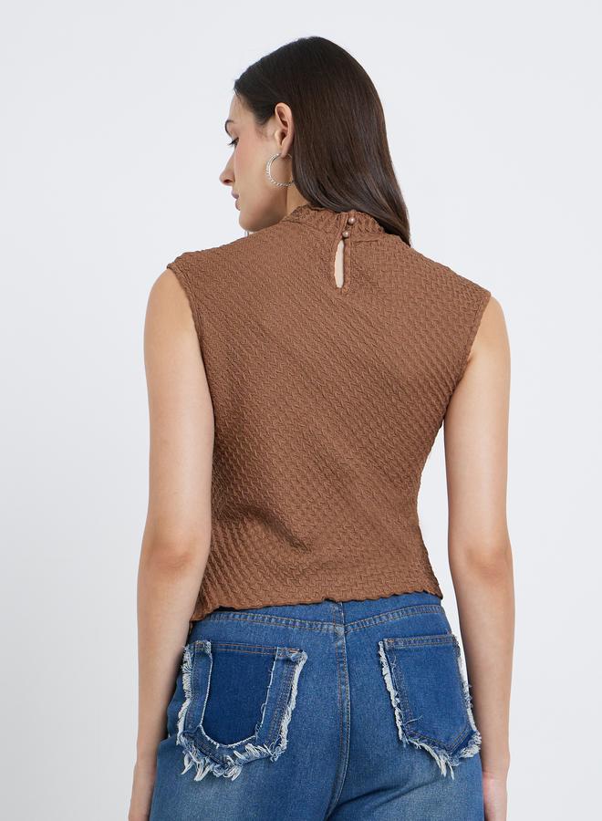 ستايلي بلوزة بدون أكمام بياقة عالية مزخرفة - Image 4