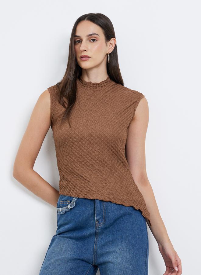 ستايلي بلوزة بدون أكمام بياقة عالية مزخرفة - Image 1