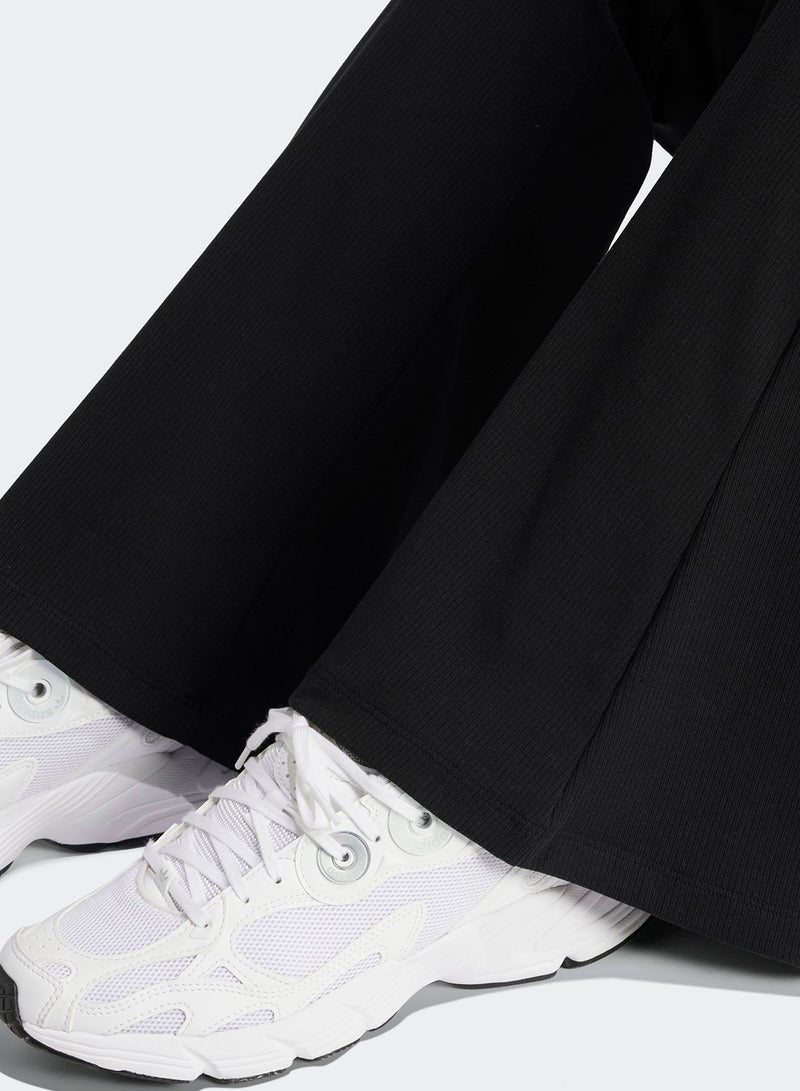 adidas Originals Essential Ribbed Flared Leggings - Image 4