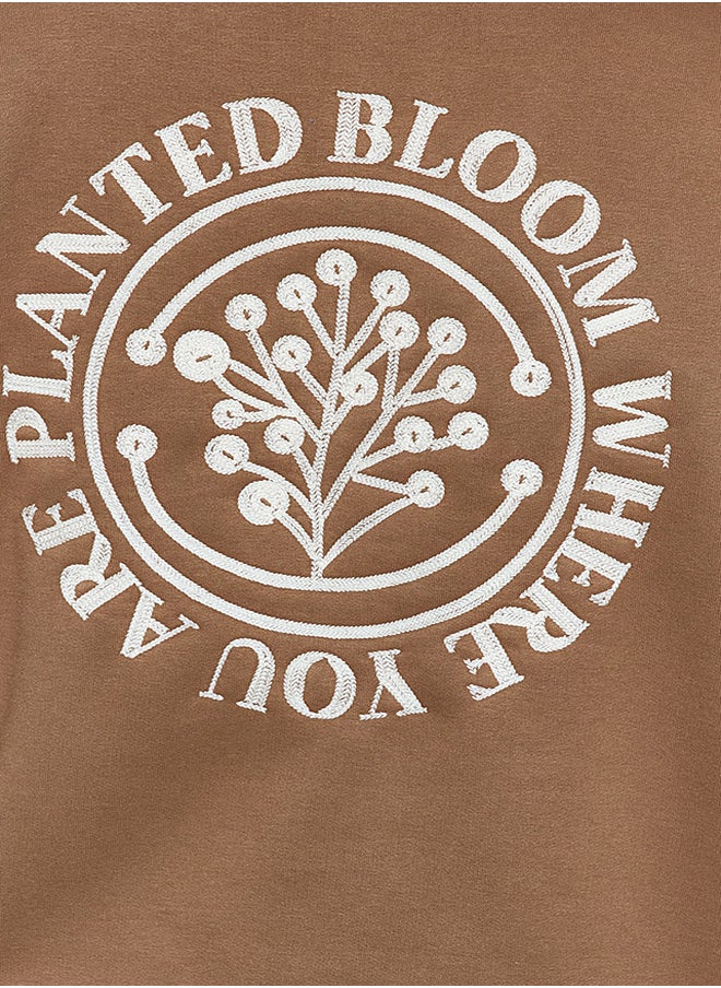 trendyol - Dark Brown Oversize/Wide Cut Floral Embroidered Cotton Sweatshirt with Fleece Inside TMNAW24SW00012 - Image 1