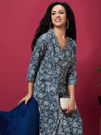 globus Women Blue & White Floral Printed High Slit Kurta With Trousers