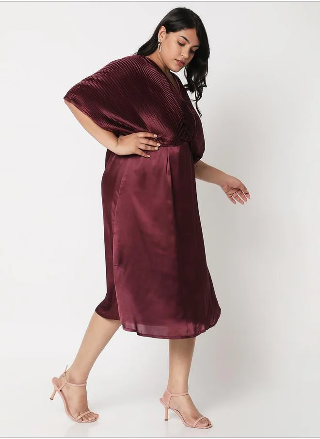 ميش Solid Pleated Detail V-Neck Fit & Flare Dress by Styli
