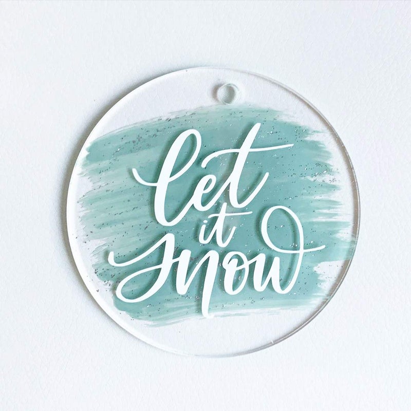 JINMURY 25 Pcs Clear Round Acrylic Ornaments- 3.5 Inch Blank Acrylic Circle Discs with Hole  Perfect for Making Christmas Ornaments  Keychains  Gift Tag  Name Plates  Keepsakes - Image 1