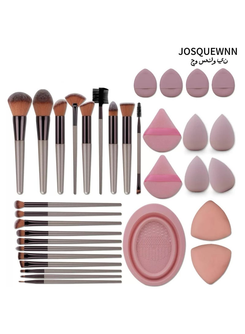 جوسكوين مجموعة فرش المكياج مكونة من 33 قطعة، مجموعة أدوات مكياج، تشمل فرش الأساس، البودرة، الكونسيلر، ظلال العيون، وفرش أحمر الخدود، بالإضافة إلى إسفنجة بودرة، بتصميم أنيق باللون البني، ومكونة من 33 قطعة. - Image 1