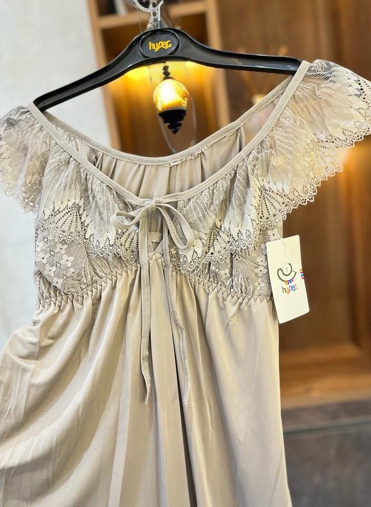 Hyper One Women's Velvet Lace Nightgown Beige - Image 2