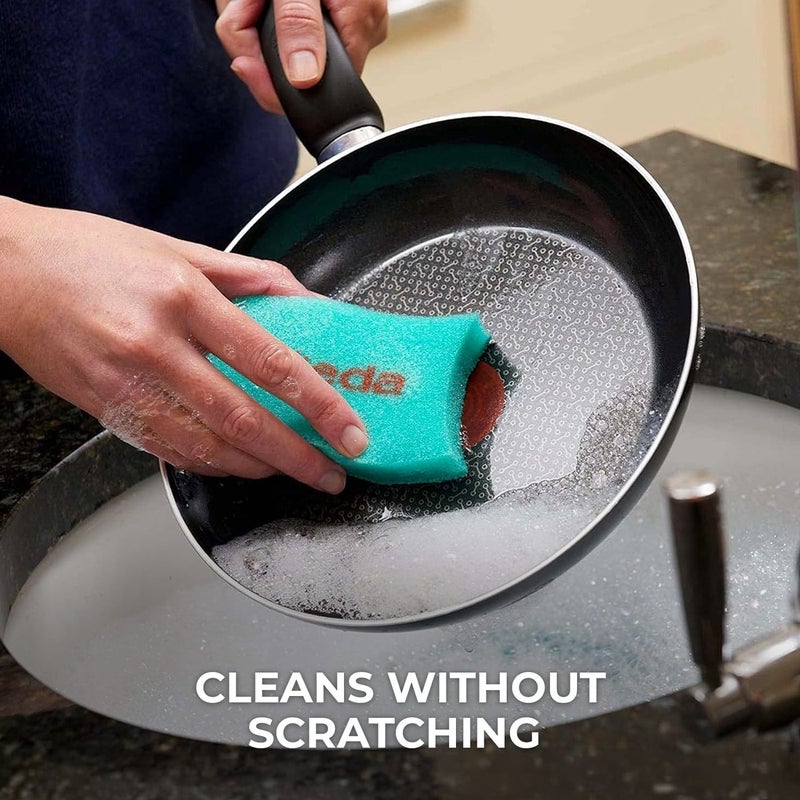 Vileda Pur Active medium foam cleaning scourer with unique non-scratching technology, clean delicate surfaces, pack of 2+1, high absorption, ergonomic design - Image 3
