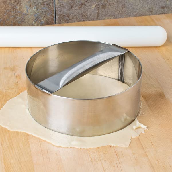 THW® 9 Inch Diameter Stainless Steel Pizza Dough Pizza Cutting Ring with Handle - Image 3