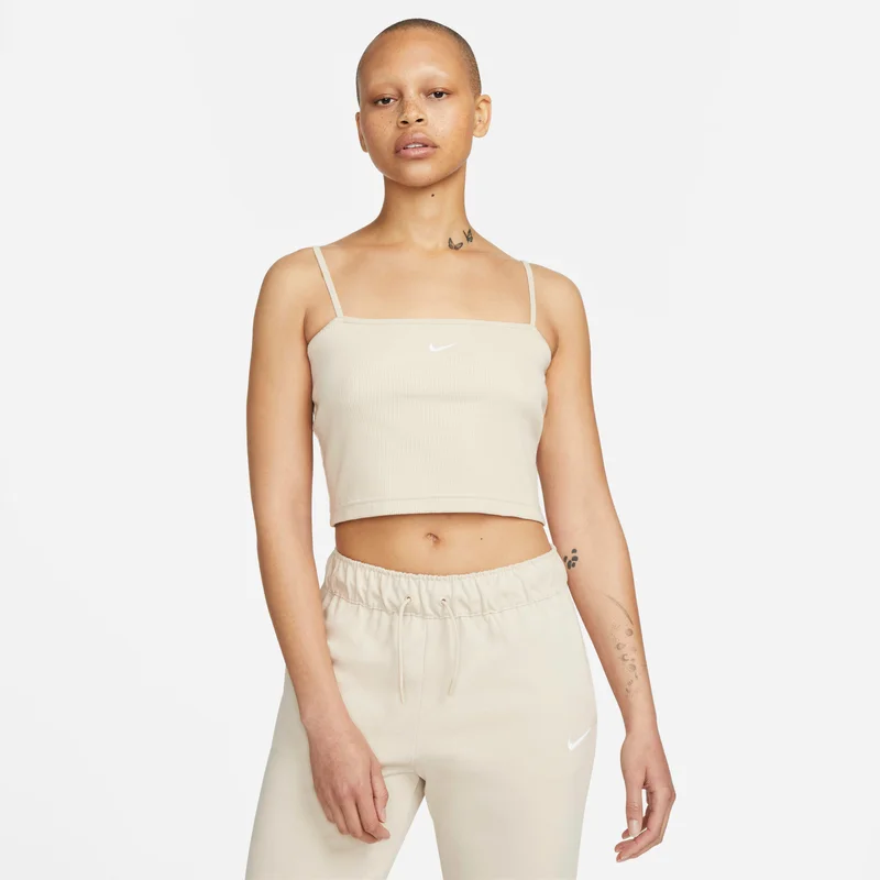 نايكي تيشيرت سبورتسوير ايسنشالز كروب للنساء