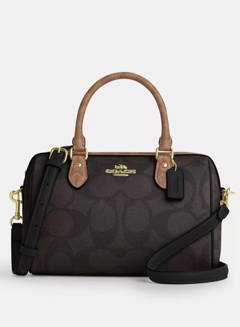 كوتش اوت ليت حقيبة كوتش روان ساتشل من قماش سيجنيتشر، حقيبة توت نسائية، حقيبة كتف نسائية، حقيبة يد نسائية، حقيبة سفر نسائية، لون بني جوزي - Image 1