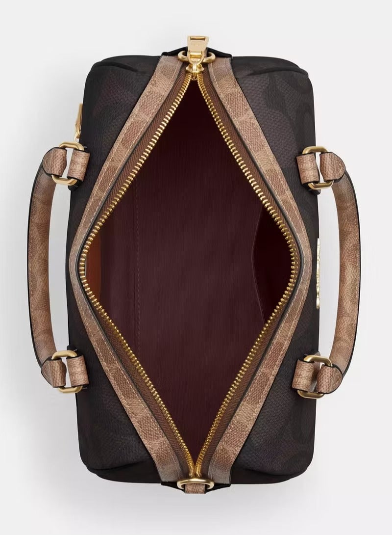 كوتش اوت ليت حقيبة كوتش روان ساتشل من قماش سيجنيتشر، حقيبة توت نسائية، حقيبة كتف نسائية، حقيبة يد نسائية، حقيبة سفر نسائية، لون بني جوزي - Image 5