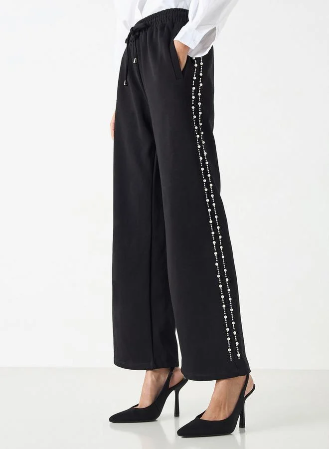 2Xtremz 2Xtremz Embellished Mid-Rise Trousers with Drawstring Closure and Pockets
