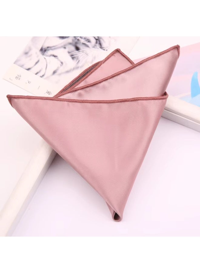 زوفيرنو كلاسيكو مناديل جيب رجالية سادة من زوفرنو كلاسيكو – عبوة ٣ قطع (٢٣×٢٣ سم) بلمسة حريرية – لإطلالات رسمية وكاجوال مع علبة هدية (وردي/ذهبي/فضي) - Image 4