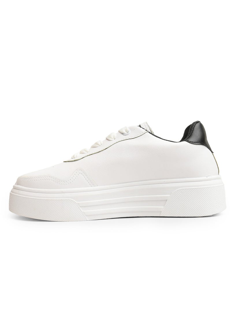 Desert - Chic And Comfy , Women's Side Colored Flat Sneakers - Image 1