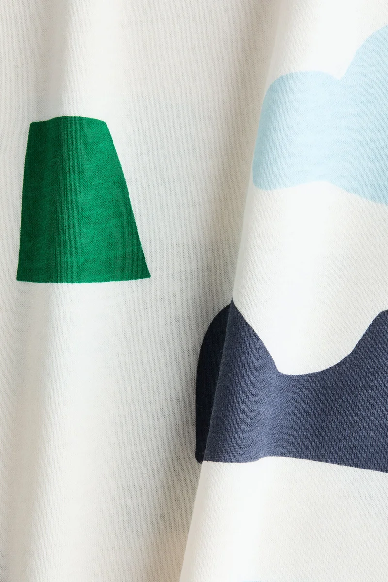 اتش اند ام تي-شيرت بتصميم مطبوع