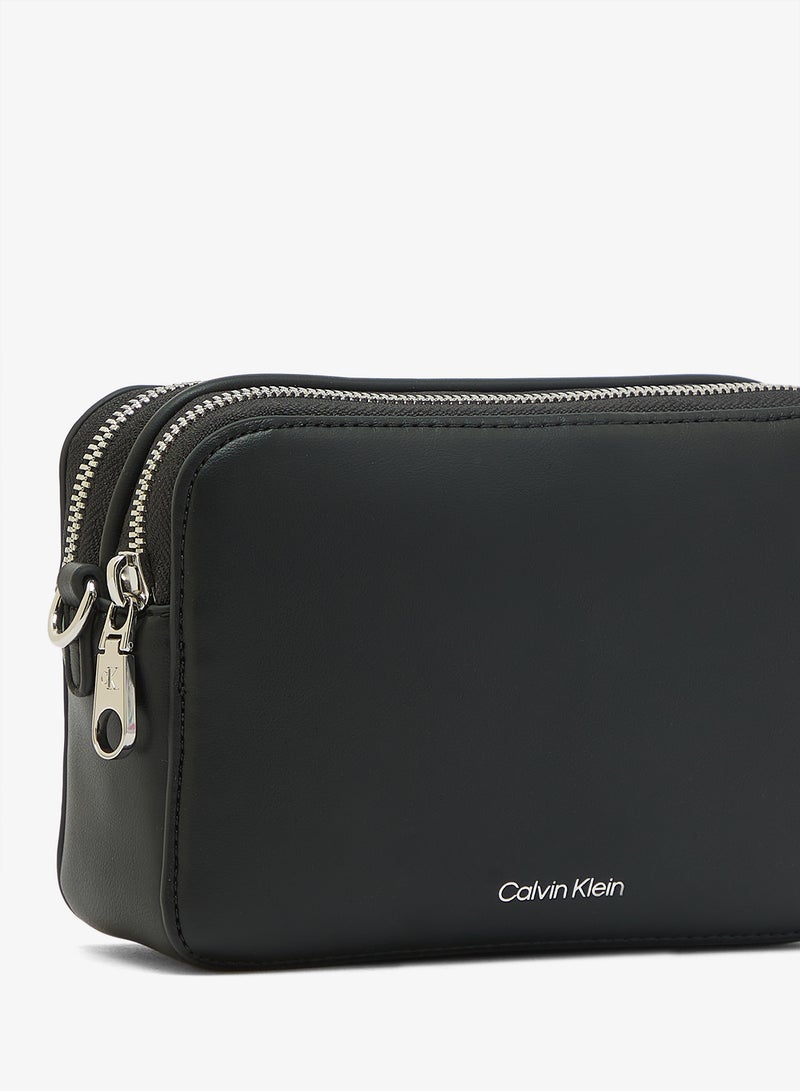 CALVIN KLEIN Double Strap Camera Bag - Image 3