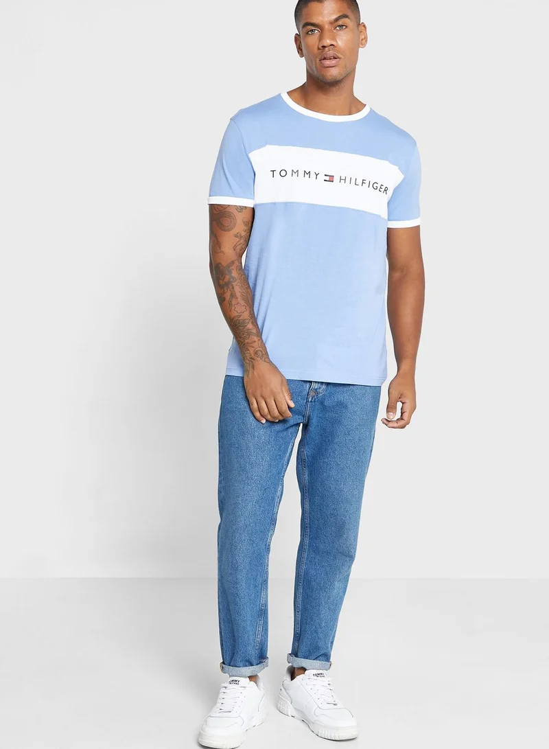 TOMMY HILFIGER Logo Crew Neck T-Shirt