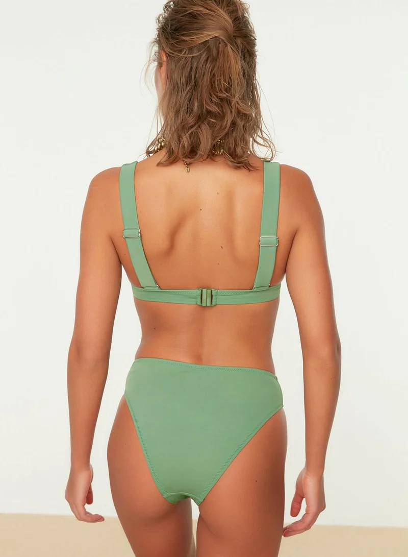 trendyol Plunge Bikini Top