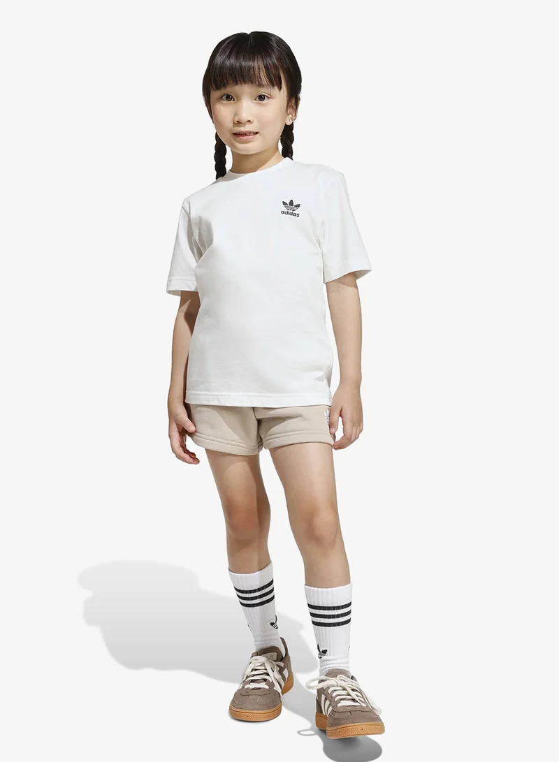 اديداس اوريجينالز طقم تي شيرت وشورت بشعار للأطفال
