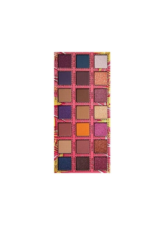 J.Cats take away 21 eyeshadow palatte /301 Secrt Paradis