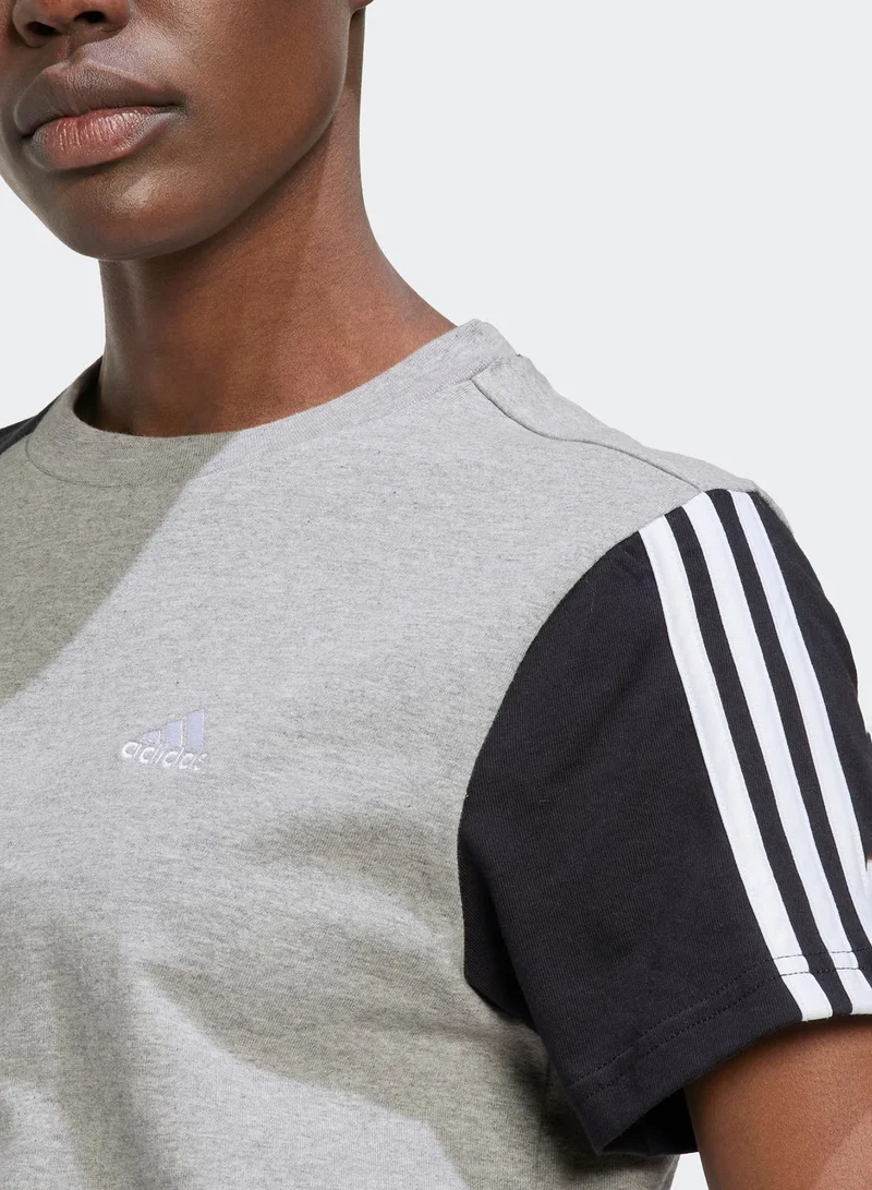adidas فستان بنمط كتل الألوان
