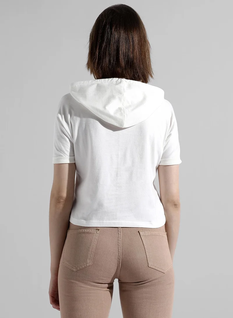 كامبوس سوترا Women's Solid White Regular Fit Top