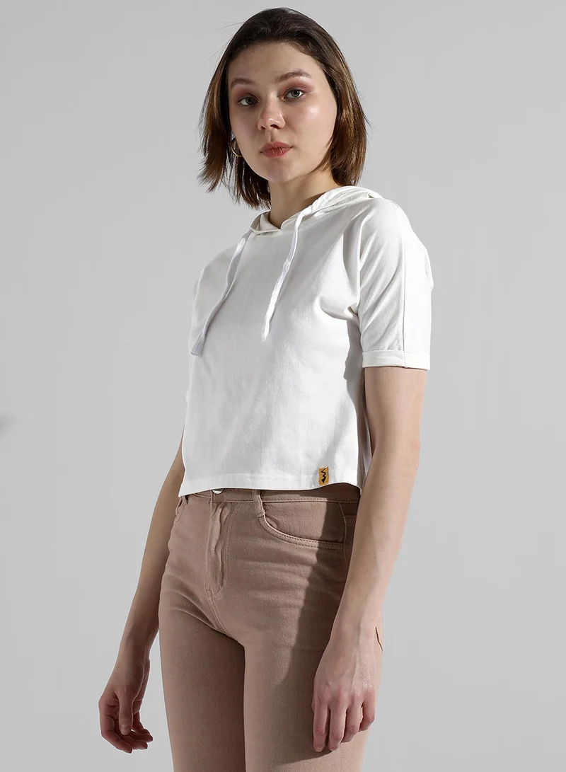 كامبوس سوترا Women's Solid White Regular Fit Top
