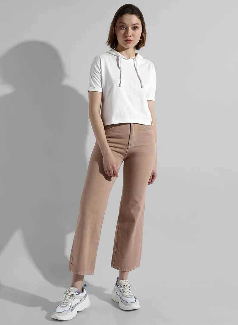 كامبوس سوترا Women's Solid White Regular Fit Top