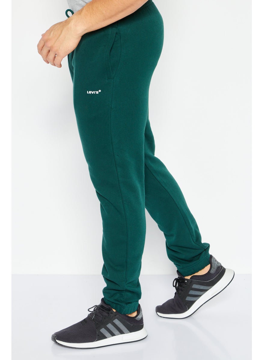 Levi's - Men Regular Fit Brand Logo Jogger Pant, Dark Green - Image 1
