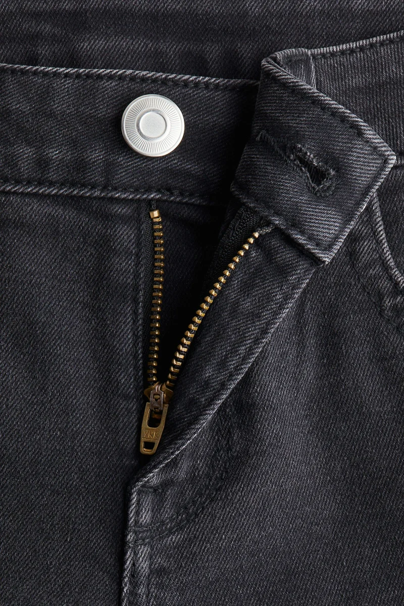 اتش اند ام جينز بحافة واسعة وخصر منخفض