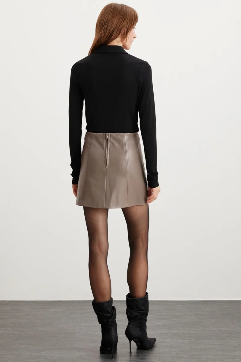 جريميلانج Elsıe Women's Slim Fit Tight Fit Leather Look Zippered Mini Mink Skirt