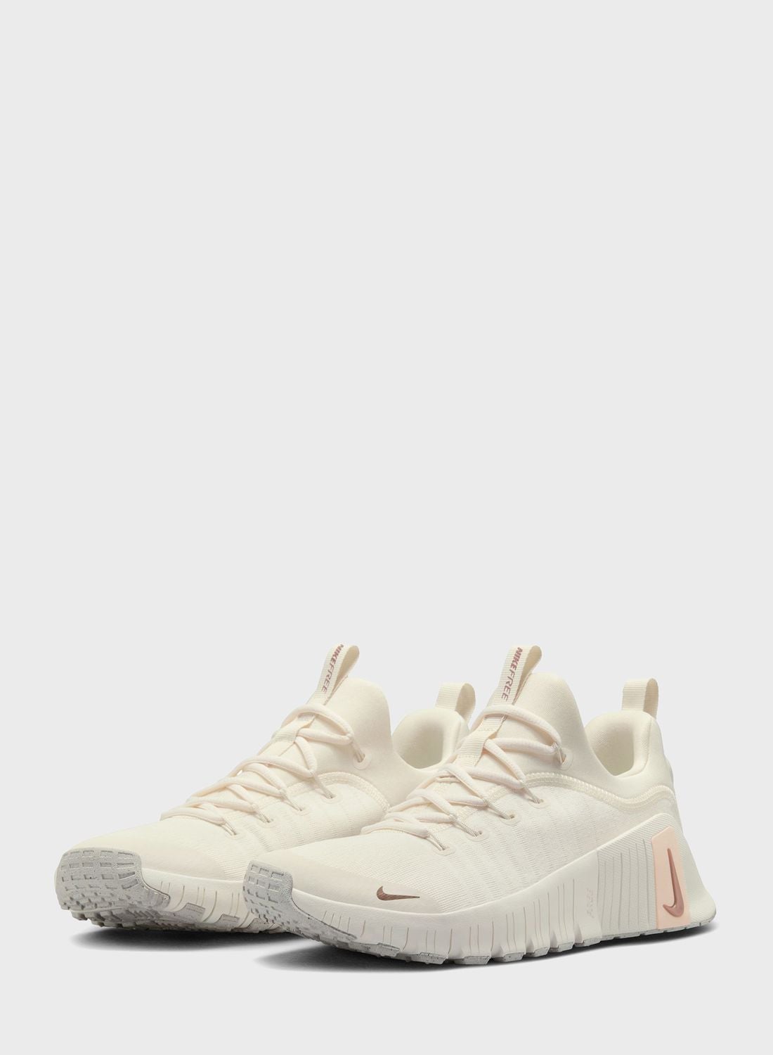 nike free tr 6 white