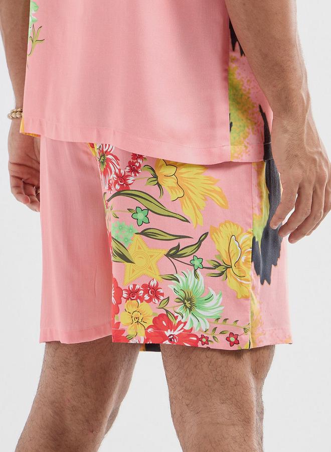 سبلاش فيڤ شورت بخصر مرن ورباط إغلاق وجيوب وطبعات - Image 3