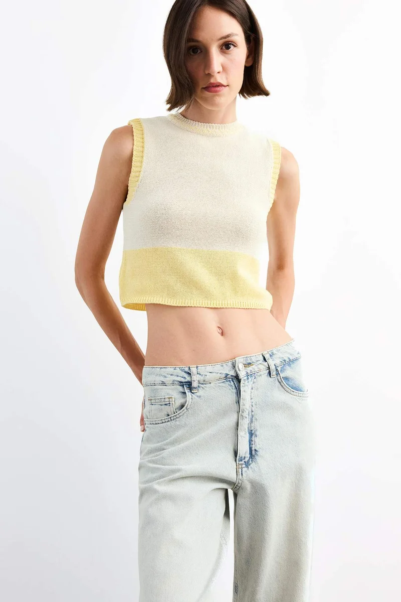 ديفاكتو Knitwear Crew Neck Tank Top