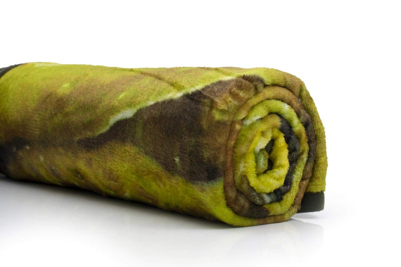 JUST FUNKY JUST FUNKY Pickles Fleece Throw Blanket | Large Soft Fleece Pickle Blanket | Food Blanket Soft Blankets and Throws | Officially Licensed Pickle Throw Blankets | Measures 60 x 45 Inches  - Image 2