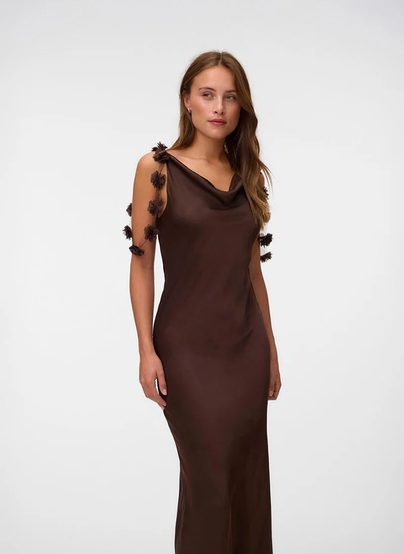 Vero Moda Chicory Coffee Women's VMANALEIA Sleeveless Detail Maxi Dress for Women | Best Price UAE