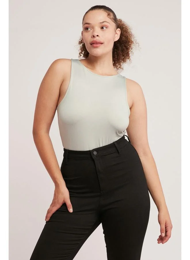 Ethiquet Shelby Women's Full-Fit Halter Neck Sleeveless Green Plus-Size Body.