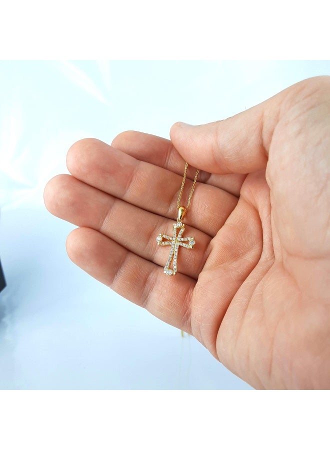 جوليا ستور قلادات أنيقة وبسيطة للنساء والرجال على شكل صليب من الفولاذ المقاوم للصدأ مطلي بالذهب عيار 18 قيراطًا ومرصعة بالزركونيا المكعبة النمساوية، مصنوعة من صليب الأرثوذكس الكاثوليكي - Image 2