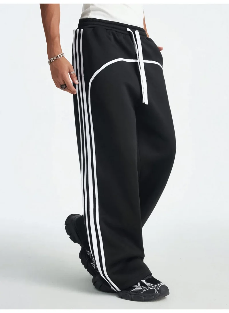 Maniac Maniac Mens Side Stripe Black and White Cotton Baggy Fit Trackpant
